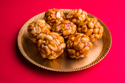 Groundnut Dates Laddus